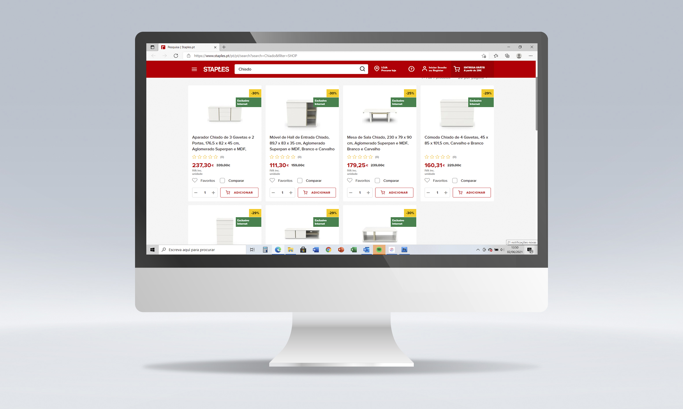 Lourini marca presença na Staples online