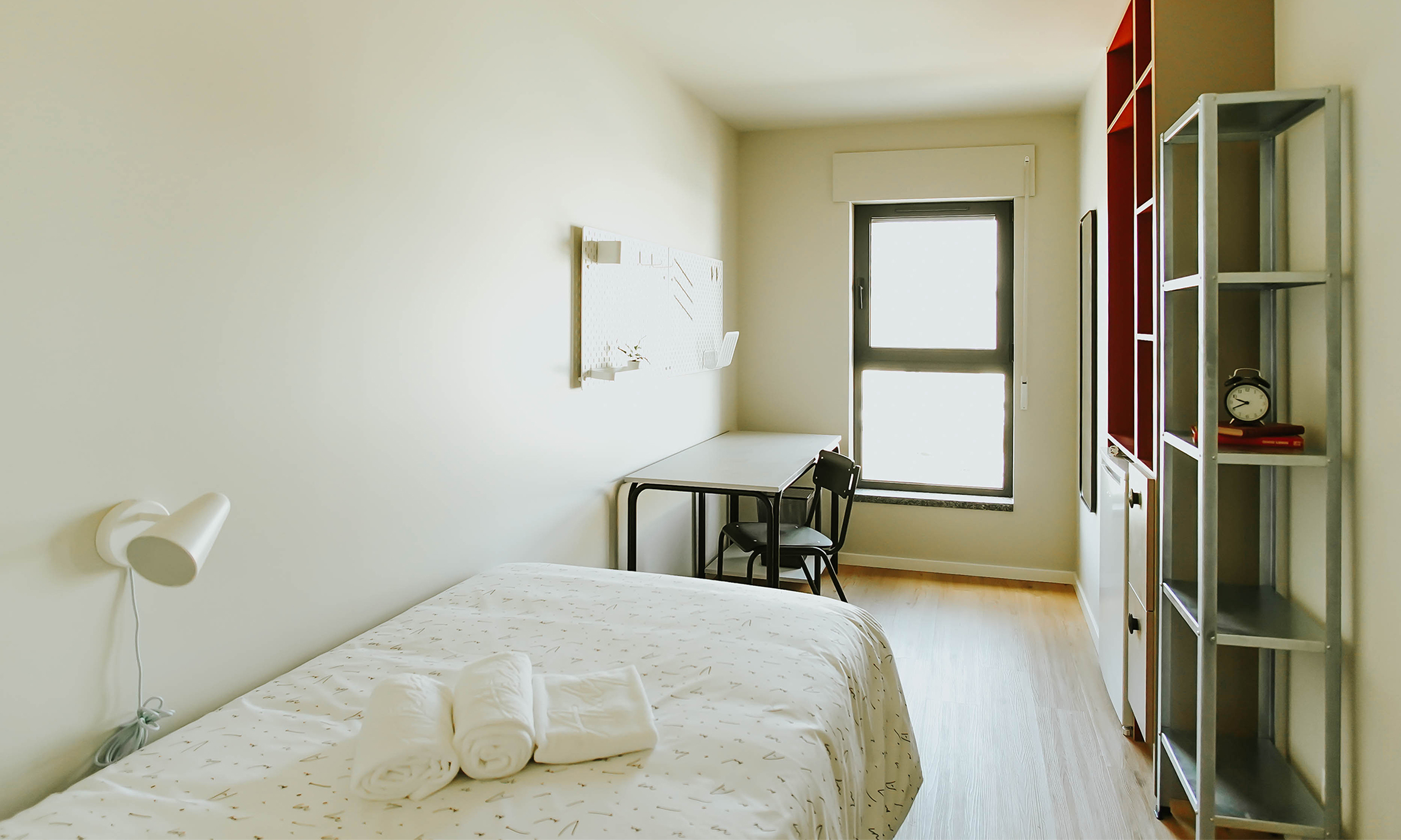 Andy Braga residence with Lomm furniture and Lusocolchão mattresses