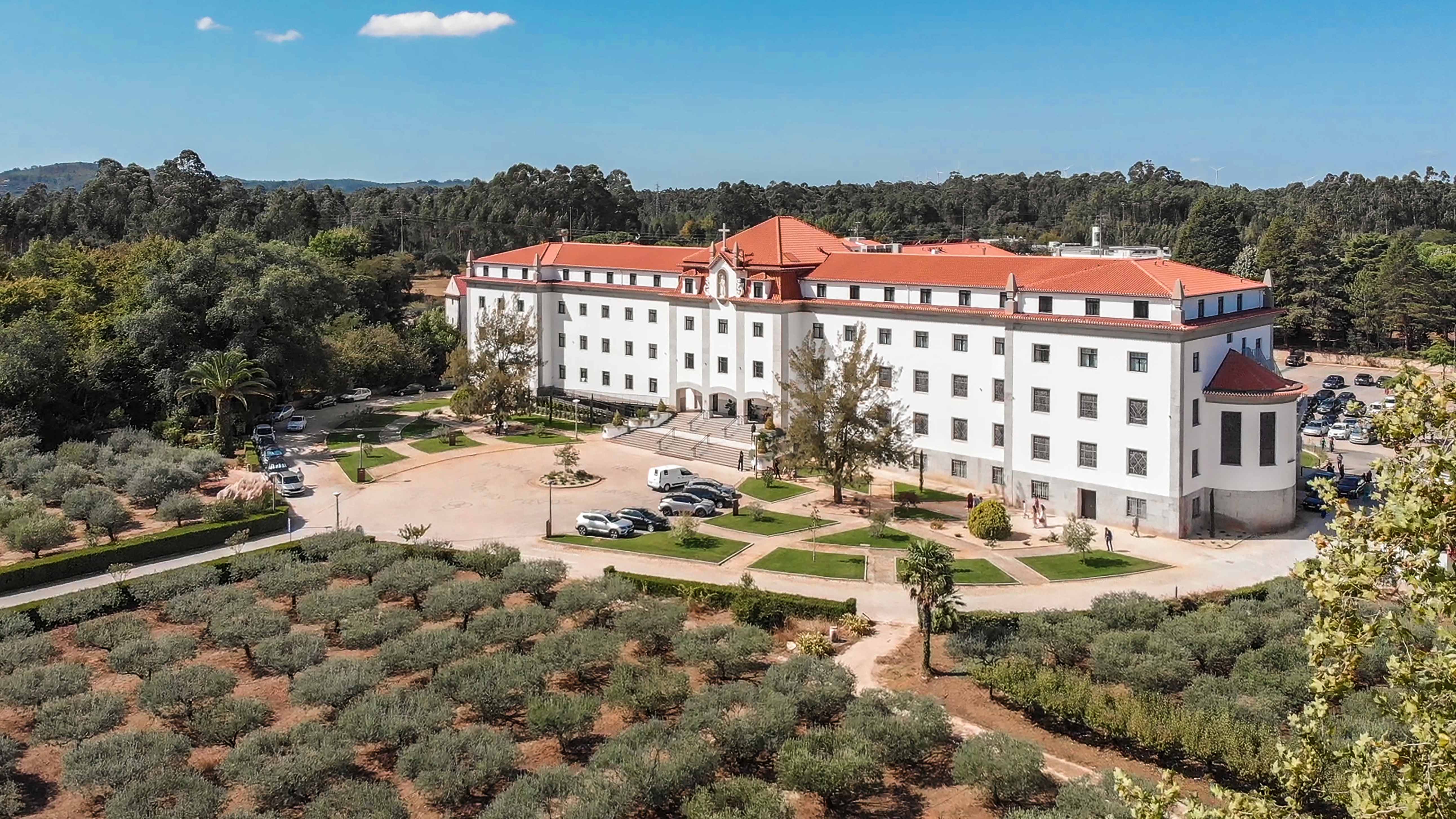 Lomm equipa salas multiusos do SDivine Fátima Hotel