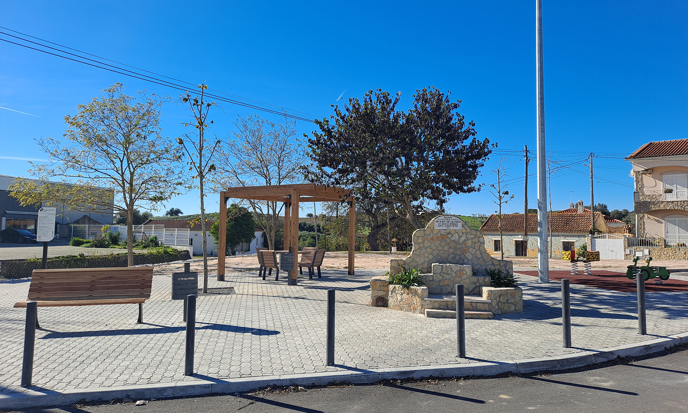 Miraterra requalifica Largo da Torre do Bispo